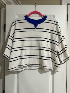 Wild Fable boxy cropped oversized cropped tshirt - large
